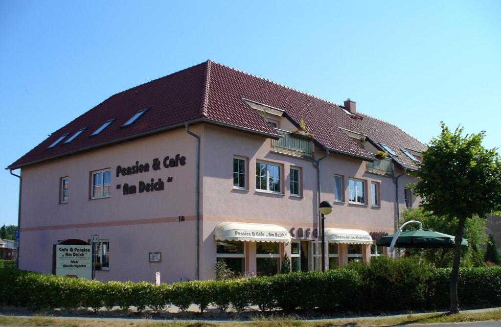 Pension Am Deich Kroslin Exterior photo